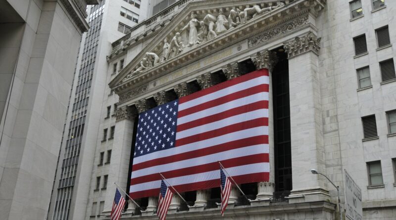 Wall Street Is Buying Its Way Into Active ETFs Wall Street Is Buying Its Way Into Active ETFs